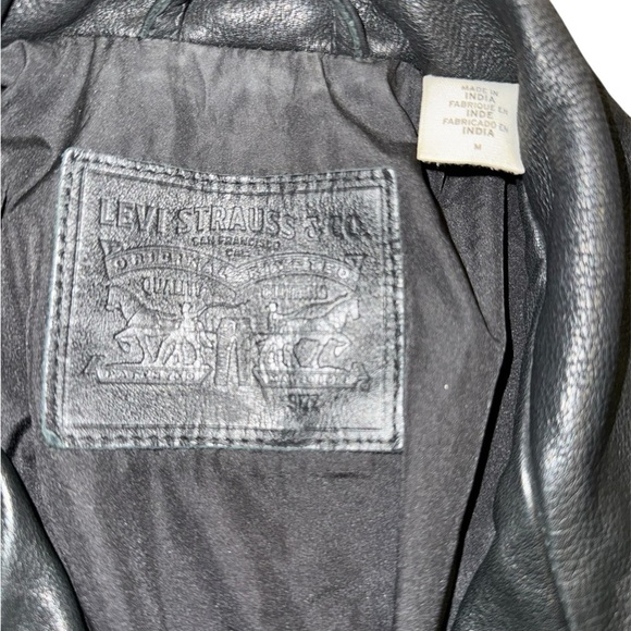 Levi’s Black Leather Jacket - Picture 3 of 4